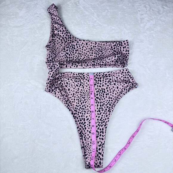 Nasty Gal swimsuit once piece in animal print - Picture 3 of 5